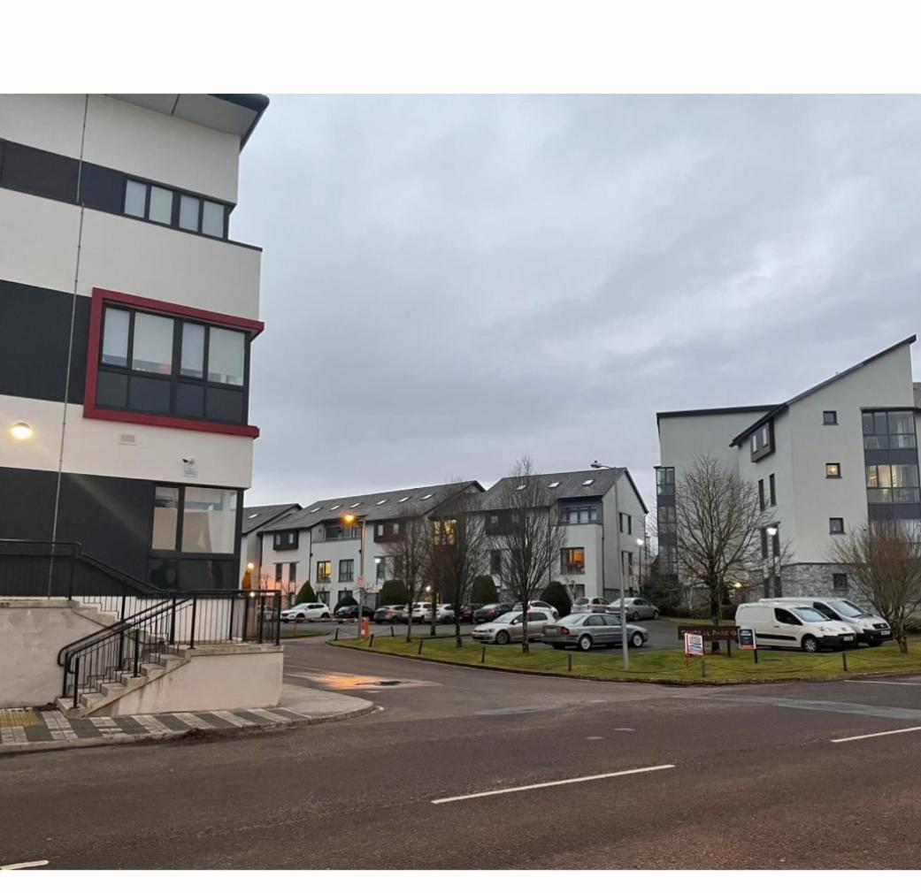 A Room In Central Park Apts Carrick-on-Shannon Ngoại thất bức ảnh